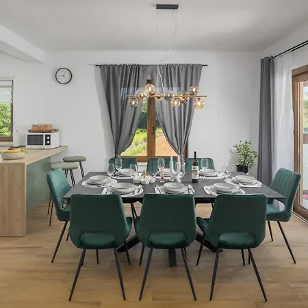 Stunning In Ferienhaus