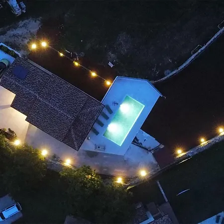 Prázdninový dům Stunning In Vodnjan